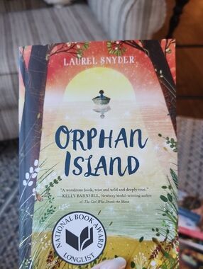 Orphan Island - Kids Book in Yellow and Green